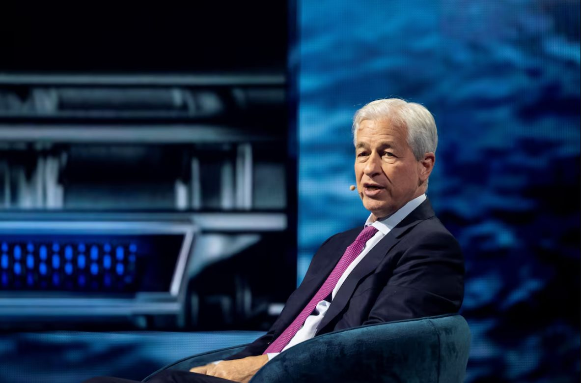 Ông Trump kiện ngân hàng lớn nhất nước Mỹ và CEO Jamie Dimon, giới tài chính Mỹ dậy sóng