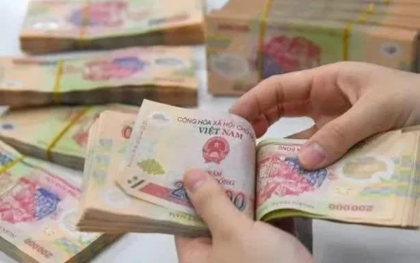 Thưởng Tết Ất Tỵ cao nhất 1,9 tỉ, tăng 13%: Năm nay thế nào?