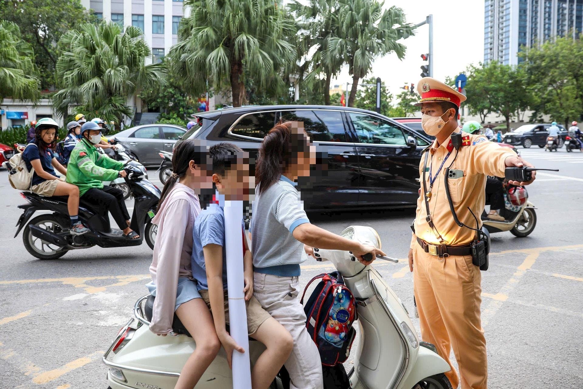 Năm 2026, những trường hợp sau sẽ bị trừ tiền trực tiếp vào tiền lương khi vi phạm giao thông 