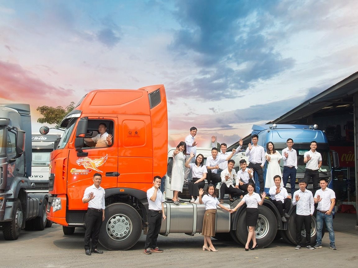 Công ty xe tải báo lãi quý 4 cao gấp 20 lần cùng kỳ, cổ phiếu tăng kịch trần