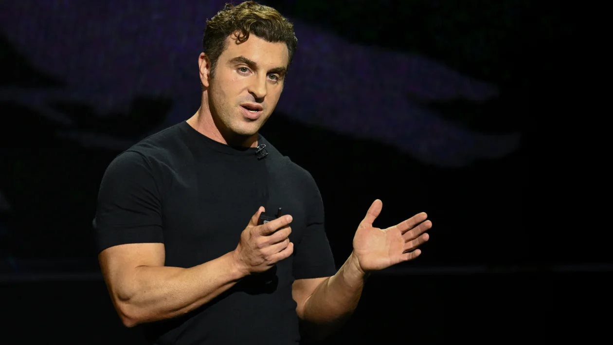 Cách CEO của Airbnb đưa công ty vượt qua khủng hoảng