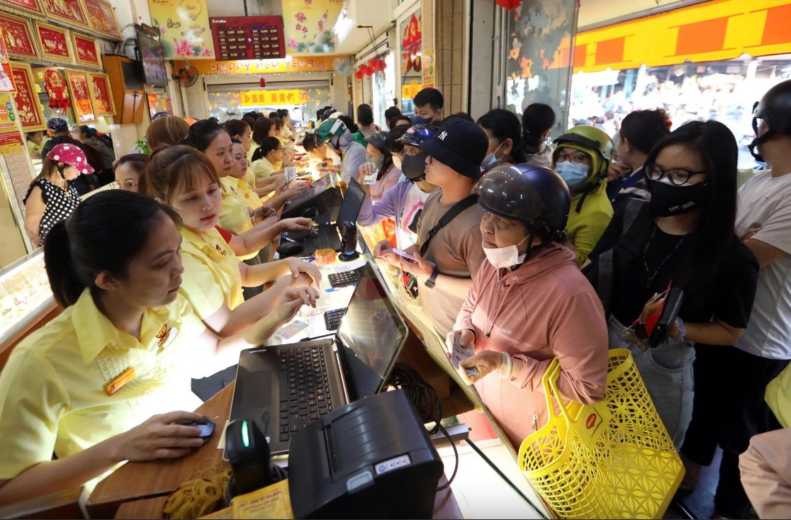 Thị trường vàng “nóng bỏng”, chuyên gia khuyến cáo sớm có Sàn giao dịch