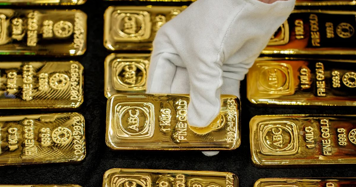 SỐC: Giá vàng hôm nay 28/1 vọt đỉnh "vô tiền khoáng hậu", mốc 200 triệu đồng liệu có xa vời?