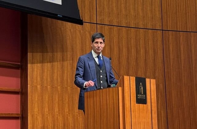 Ông Trump đề cử người thay thế Chủ tịch FEd Jerome Powell