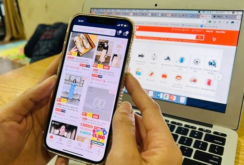 Người Việt đang ngày càng chuộng sắm tết online