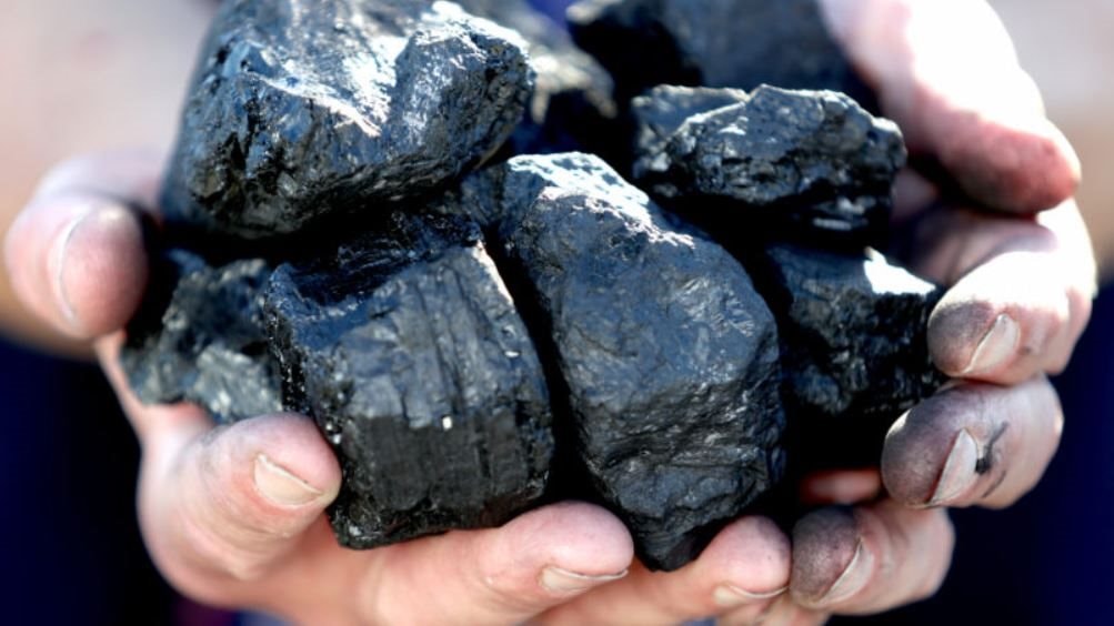 Trung Quốc và Ấn Độ quay lưng với than nhập khẩu: Cú rẽ của thị trường toàn cầu