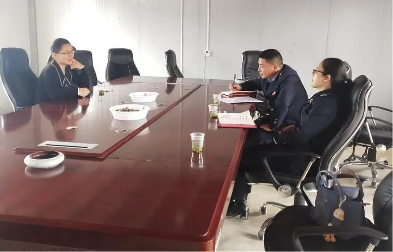 Không chuyển khoản 3 tỷ đồng trả thuế, nữ kế toán được cơ quan thuế khen nhanh trí 