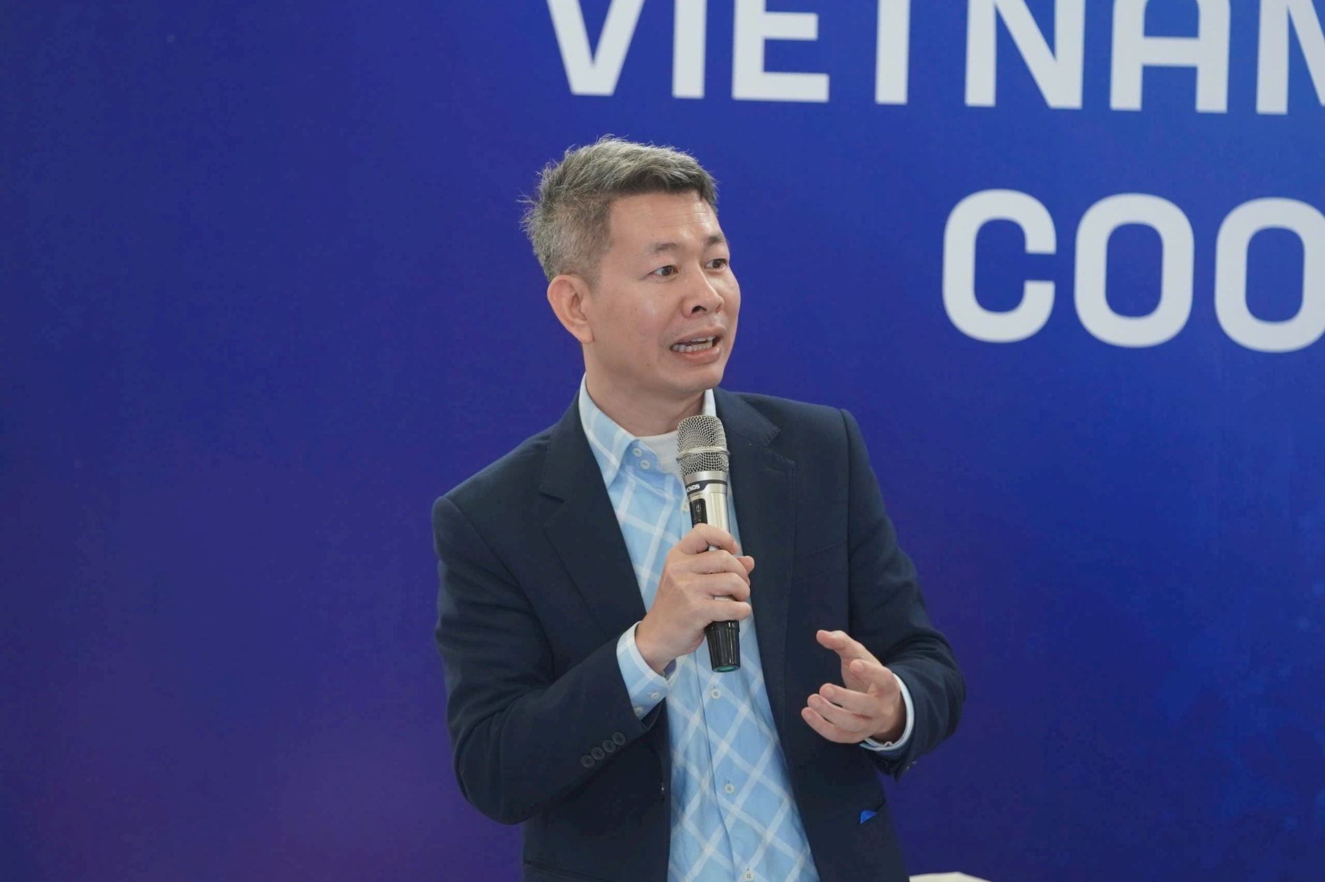 Thông tin mới nhất về 15 đại bàng Trung Quốc vừa đến Việt Nam