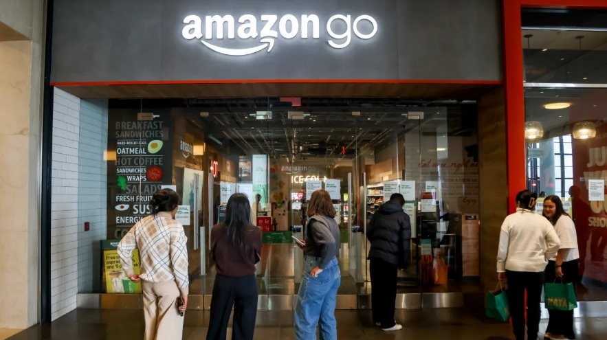 Thị trường lao động đón tin xấu nhất 17 năm: Cảnh báo đỏ cho nền kinh tế lớn nhất thế giới?