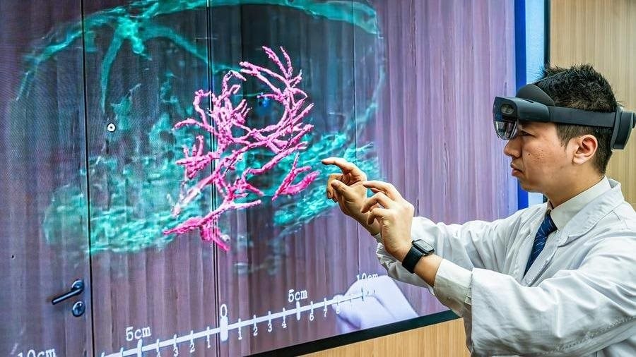 Nói Trung Quốc "làm tất ăn cả" là tâng bốc: Thiếu thứ này, tất cả những gì họ có chỉ là cái xác không hồn