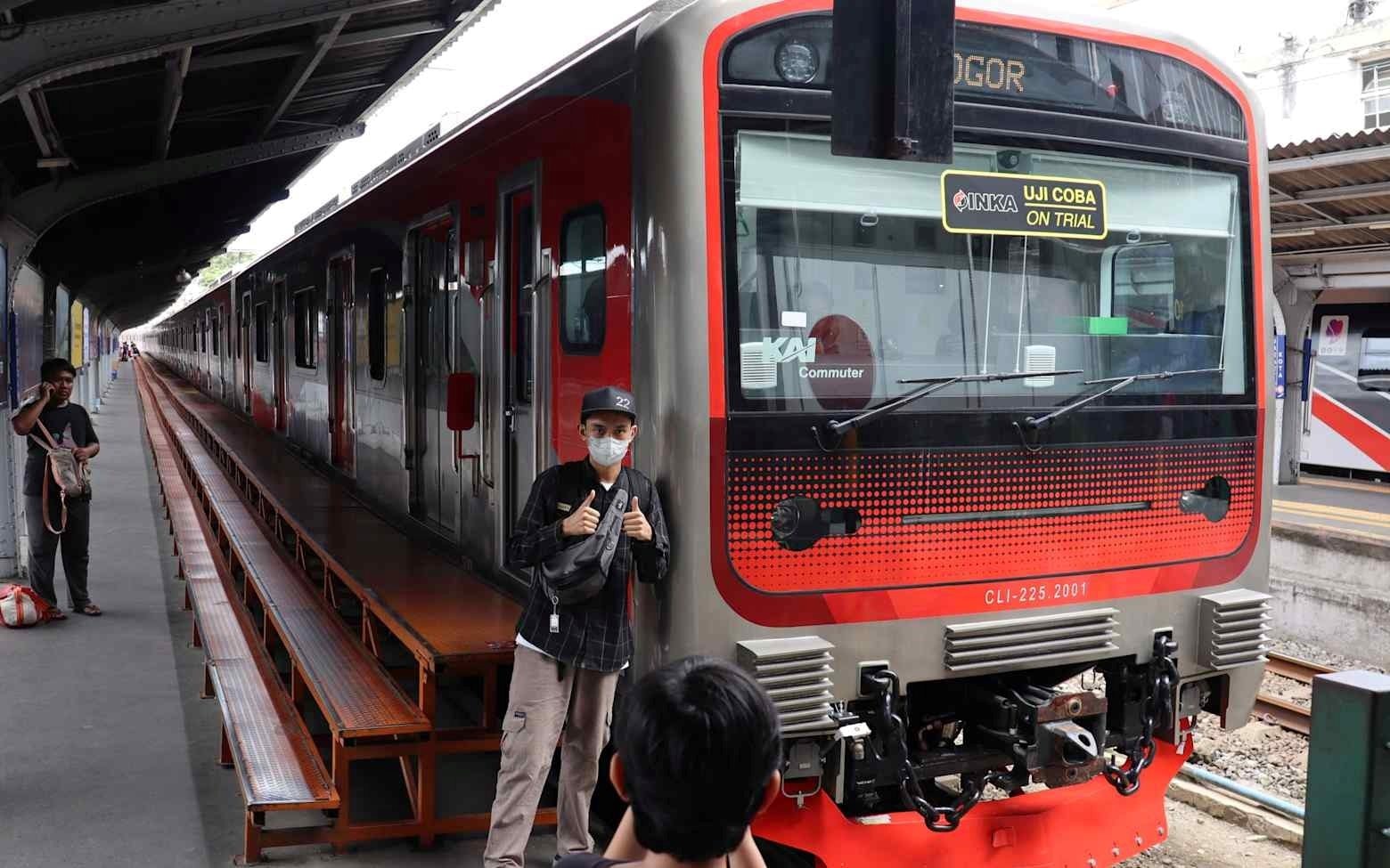 Từ chối nhà thầu Nhật vì giá đắt, nước Đông Nam Á chốt mua toa tàu điện từ Trung Quốc, người dân tỏ ra tiếc nuối 