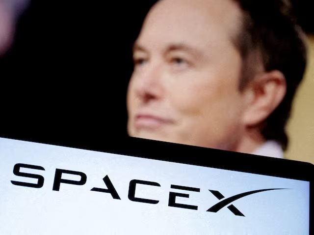 SpaceX của tỷ phú Elon Musk tham vọng về "thành phố tự phát triển" trên mặt trăng