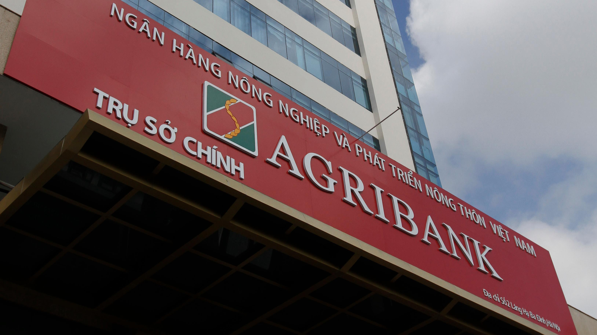 Agribank dừng cung cấp dịch vụ thanh toán/liên kết với một ví điện tử có hàng triệu người dùng