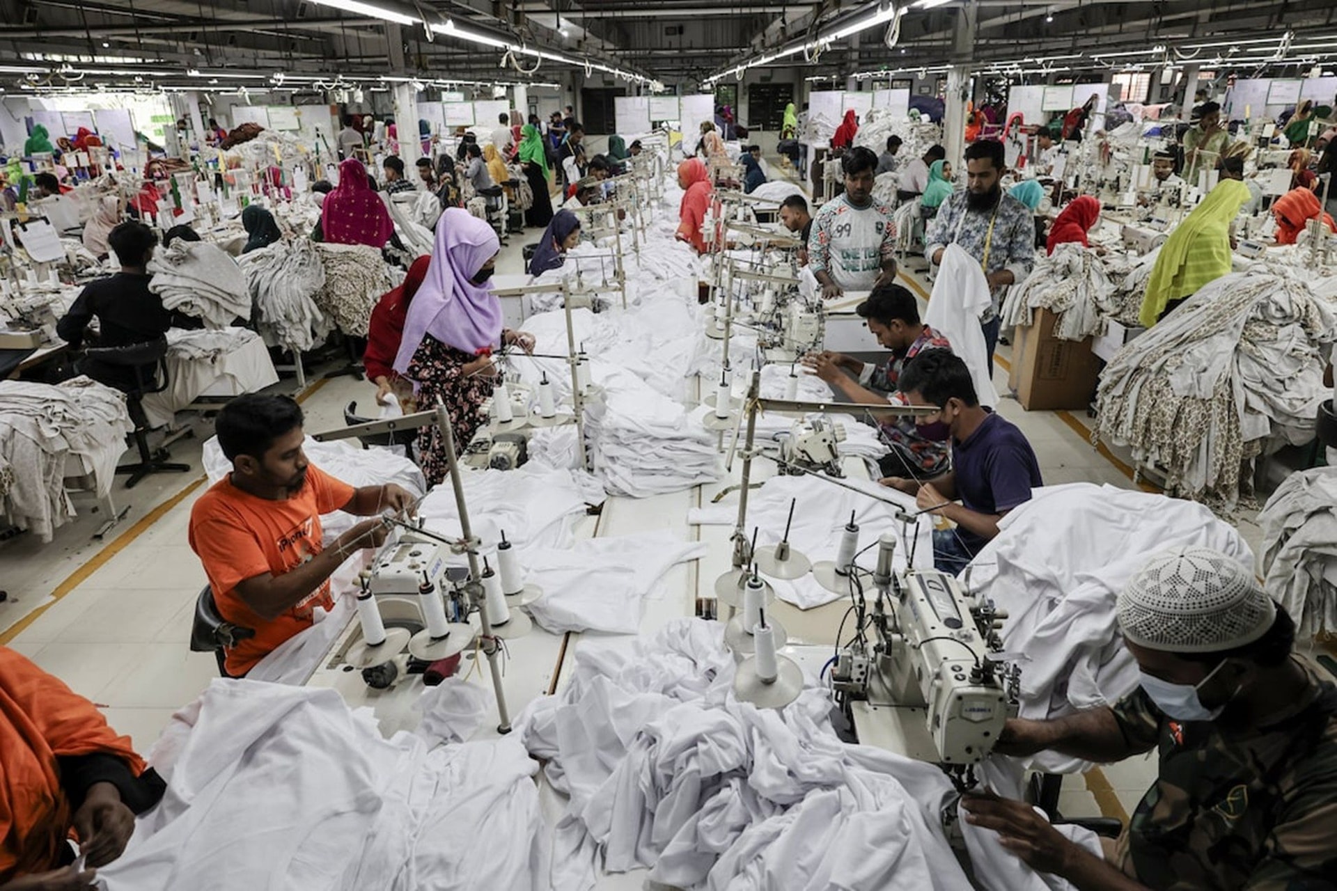 Đối thủ hàng đầu của dệt may Việt Nam nhận tin vui lớn từ Mỹ