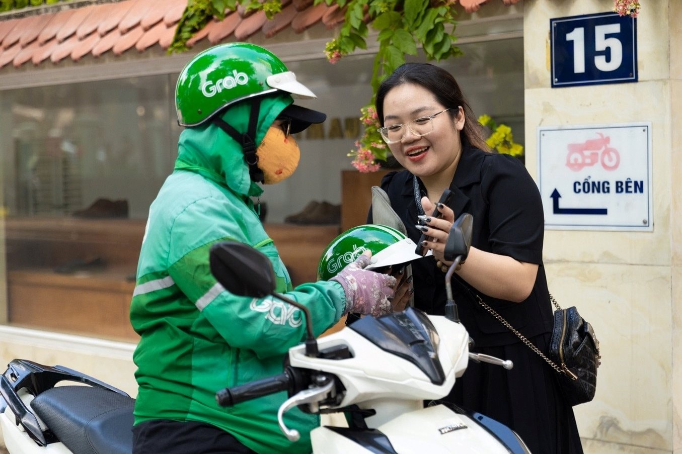 Grab duy trì vị thế dẫn đầu tổng thể trong sự cạnh tranh khốc liệt của thị trường gọi xe