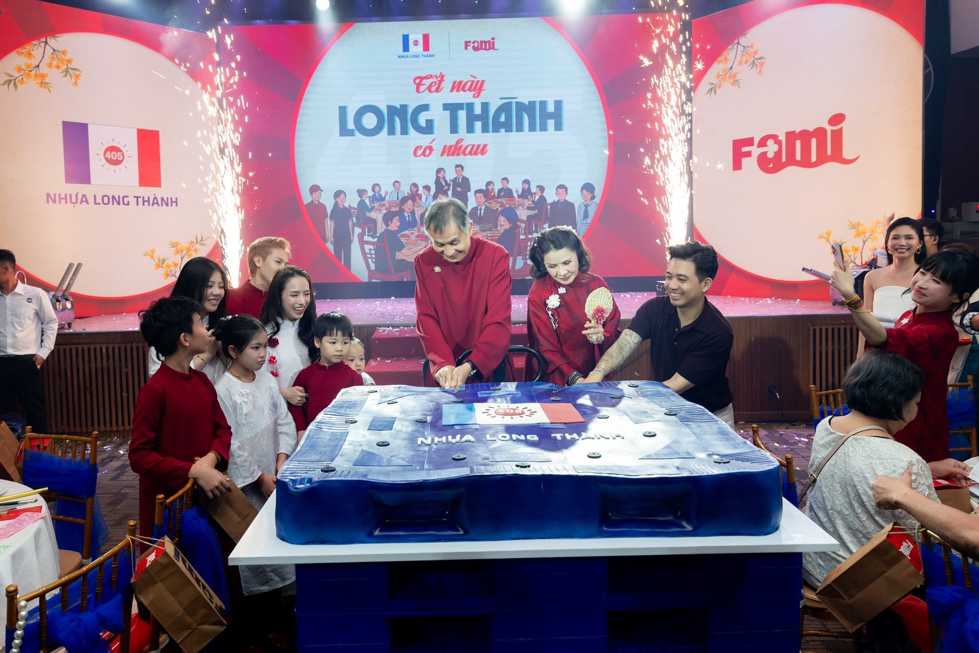 Doanh nhân minh "Nhựa" chia sẻ sự kiện đặc biệt trước Tết: Từ nhân viên tạp vụ đến chủ tịch công ty đều hết mình