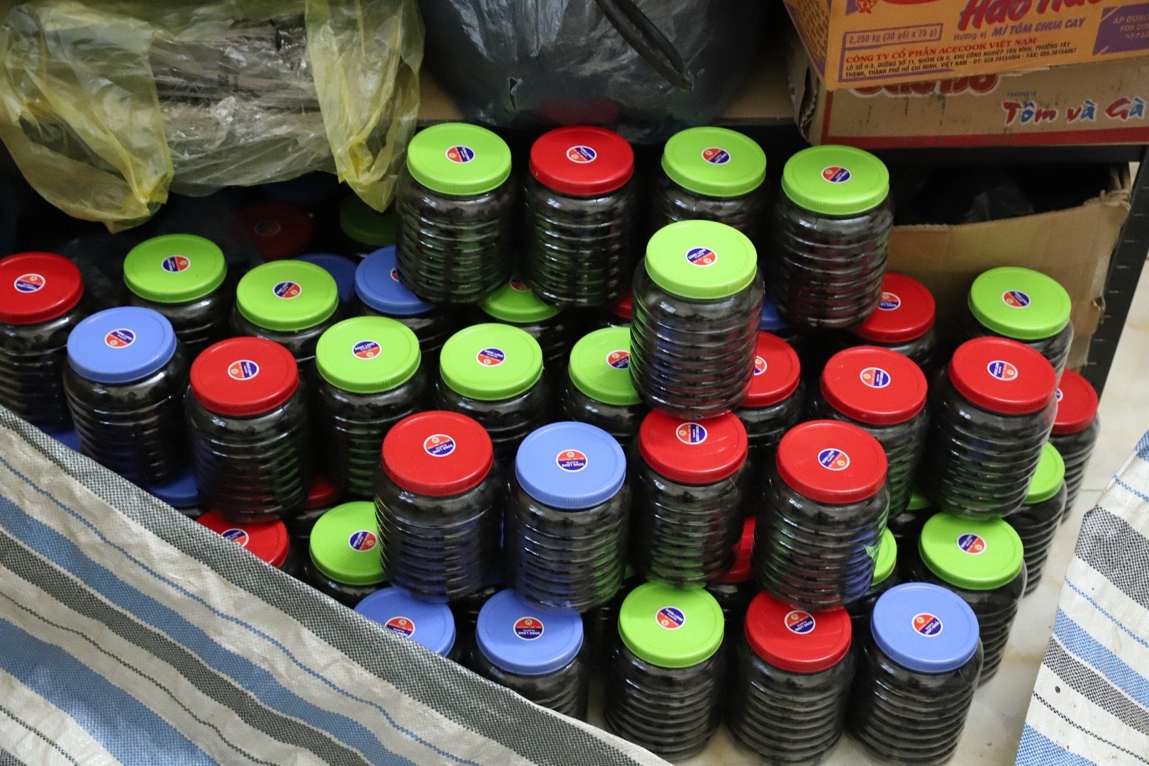 Mua thuốc đông y về uống liền ăn khỏe ngủ ngon, tăng cân nhanh, công an Việt Nam lập tức vào cuộc theo dõi