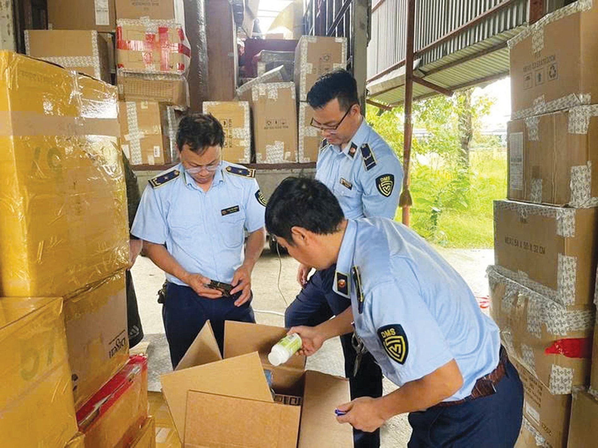 Quyết liệt tuyên chiến với hàng giả: Nhiều KOL, KOC, người nổi tiếng bị "gọi tên"