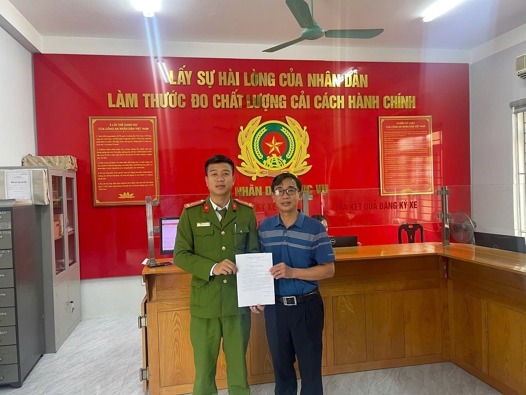 Nhận 200 triệu đồng tiền chuyển khoản, người đàn ông sinh năm 1984 bị Công an điều tra thông tin