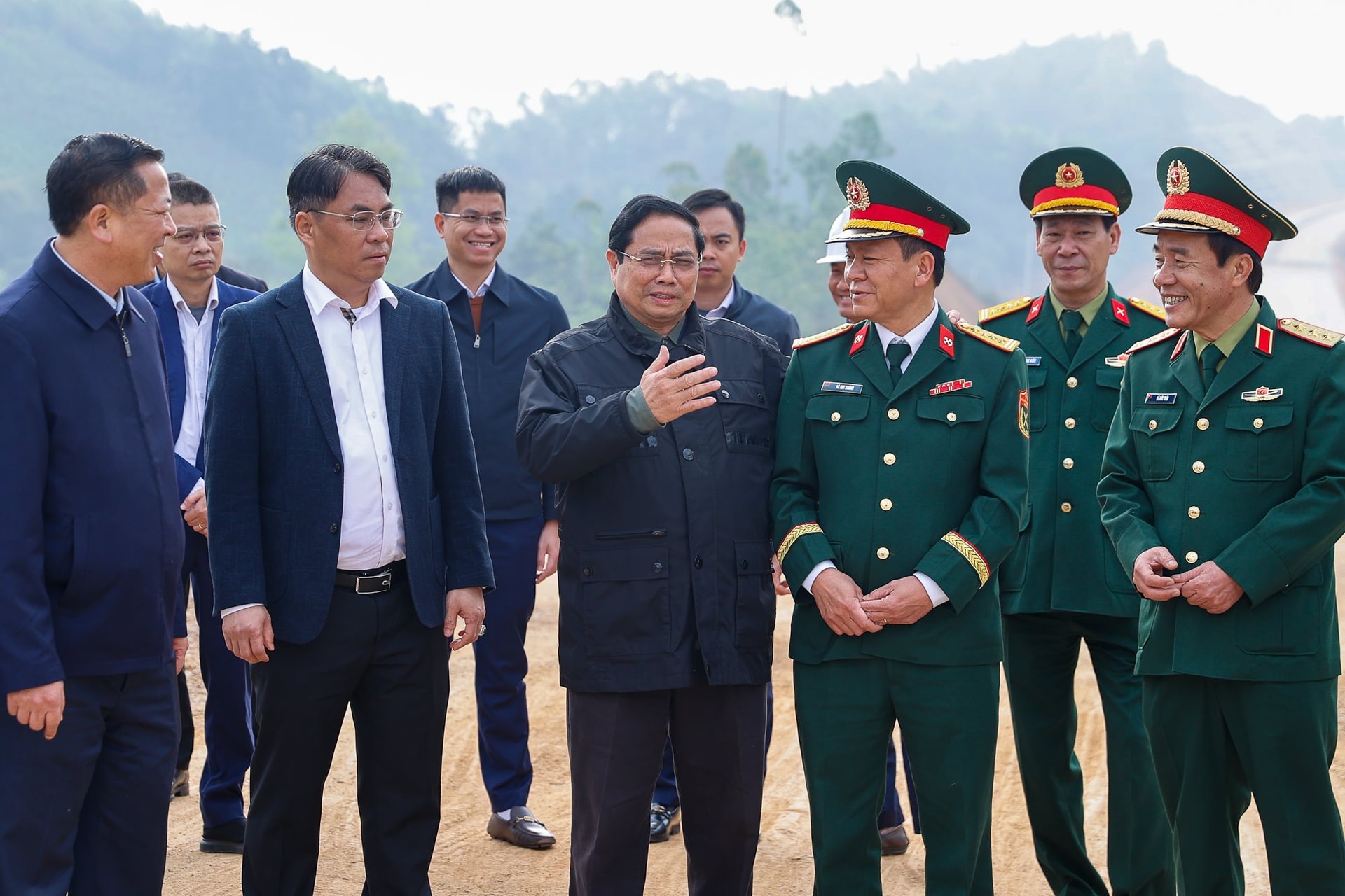 Thủ tướng yêu cầu thời gian khánh thành cao tốc Đồng Đăng-Trà Lĩnh