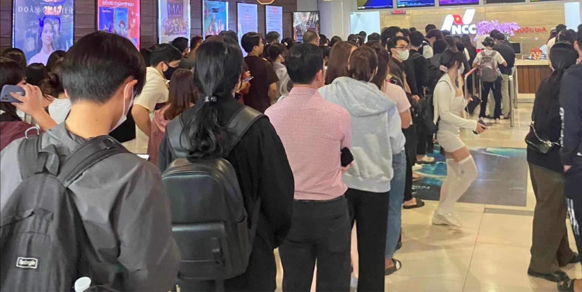 Người Việt sẵn sàng chi mạnh tay cho 1 hoạt động đầu năm: 3 ngày Tết đã vượt mức 180 tỷ đồng