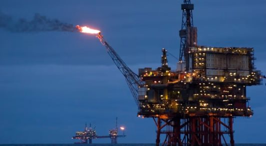 Phát hiện mạng lưới buôn lậu dầu Nga quy mô cực khủng, tổng trị giá ít nhất 90 tỷ USD
