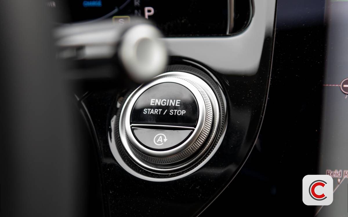 Xe xăng hồi sinh rực rỡ: Cuộc tháo chạy hàng loạt của các đại gia ô tô khỏi giấc mơ EV sau khi đốt 50 tỷ USD