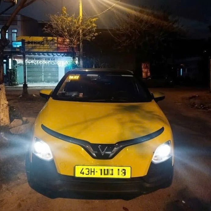 Tài xế chạy taxi hết 106k, nhưng khách chuyển khoản 10 triệu đồng, cảnh sát dùng các biện pháp nghiệp vụ vào cuộc khẩn cấp