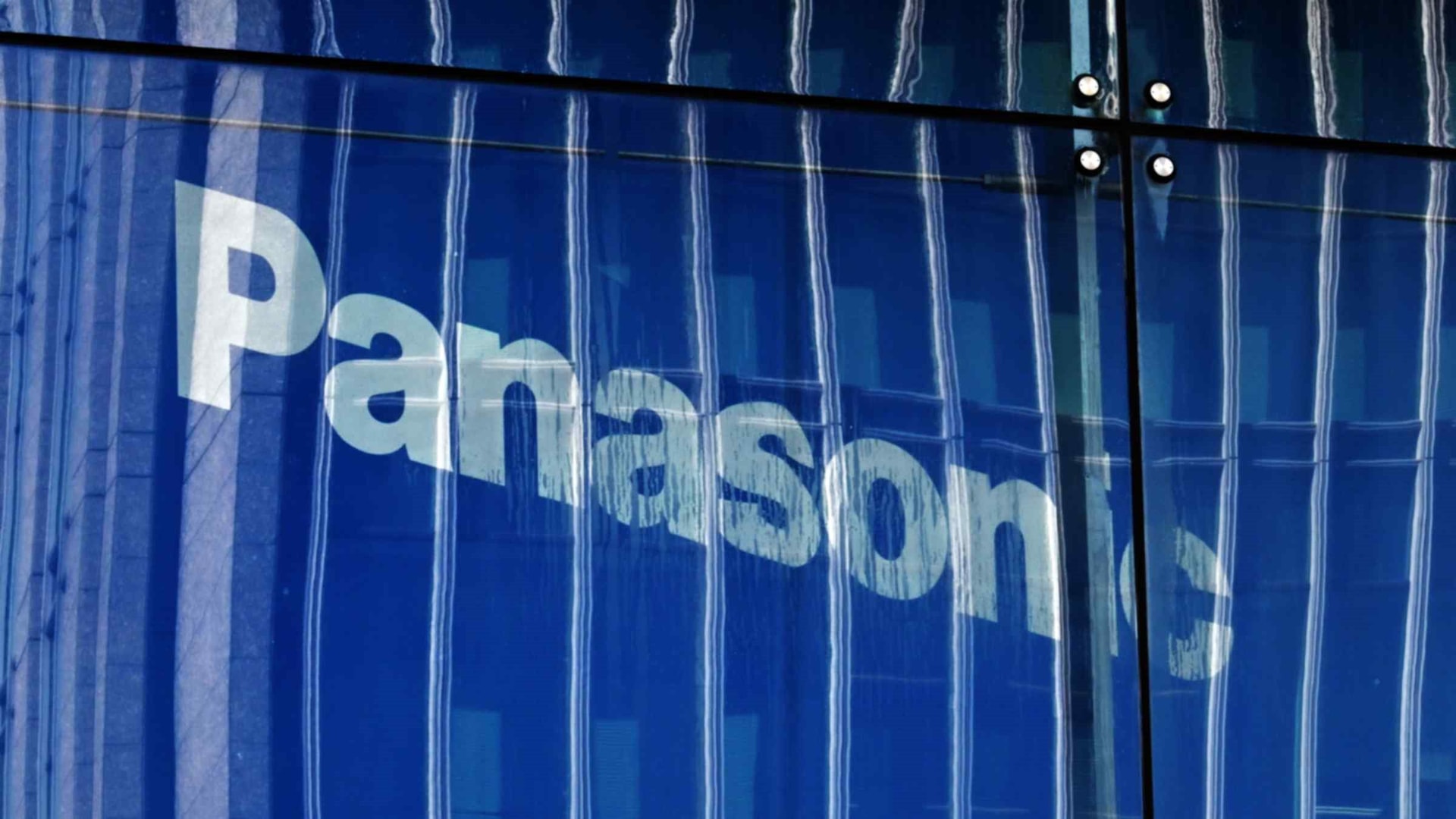 Panasonic chuyển nhượng mảng TV ở nước ngoài cho đối thủ Trung Quốc: Bước lùi chiến thuật hay dấu chấm hết cho một biểu tượng?