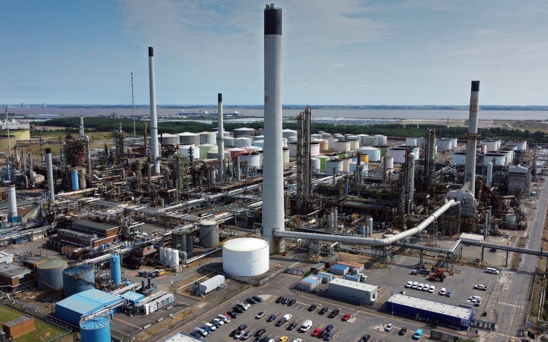 Ngành lọc dầu của một quốc gia châu Âu đứng trước nguy cơ bị xóa sổ hoàn toàn