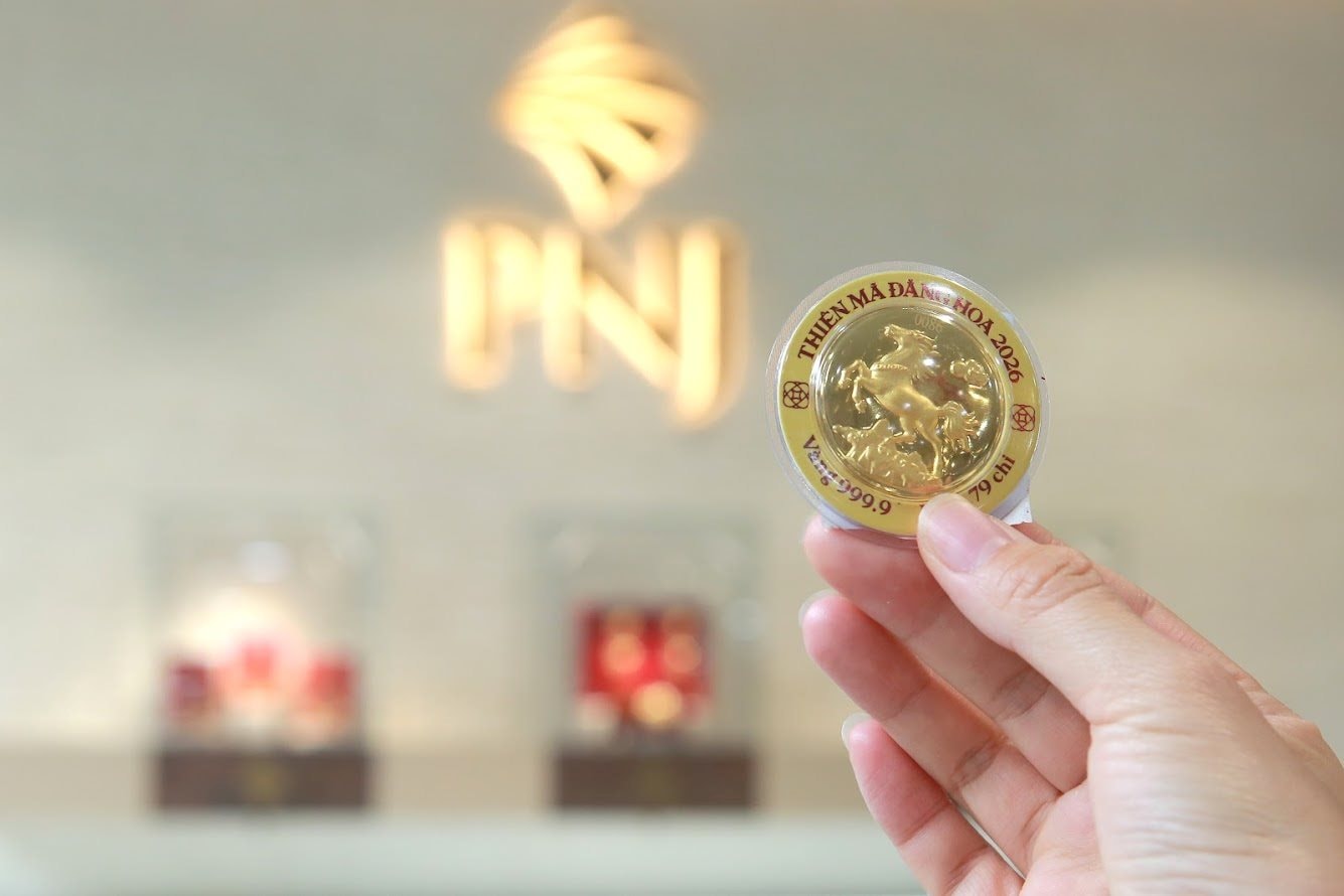 Vàng phá đỉnh 185 triệu: PNJ tung "vũ khí" gì mà quỹ của Bill Gates phải gom gấp cổ phiếu trước ngày Thần Tài?