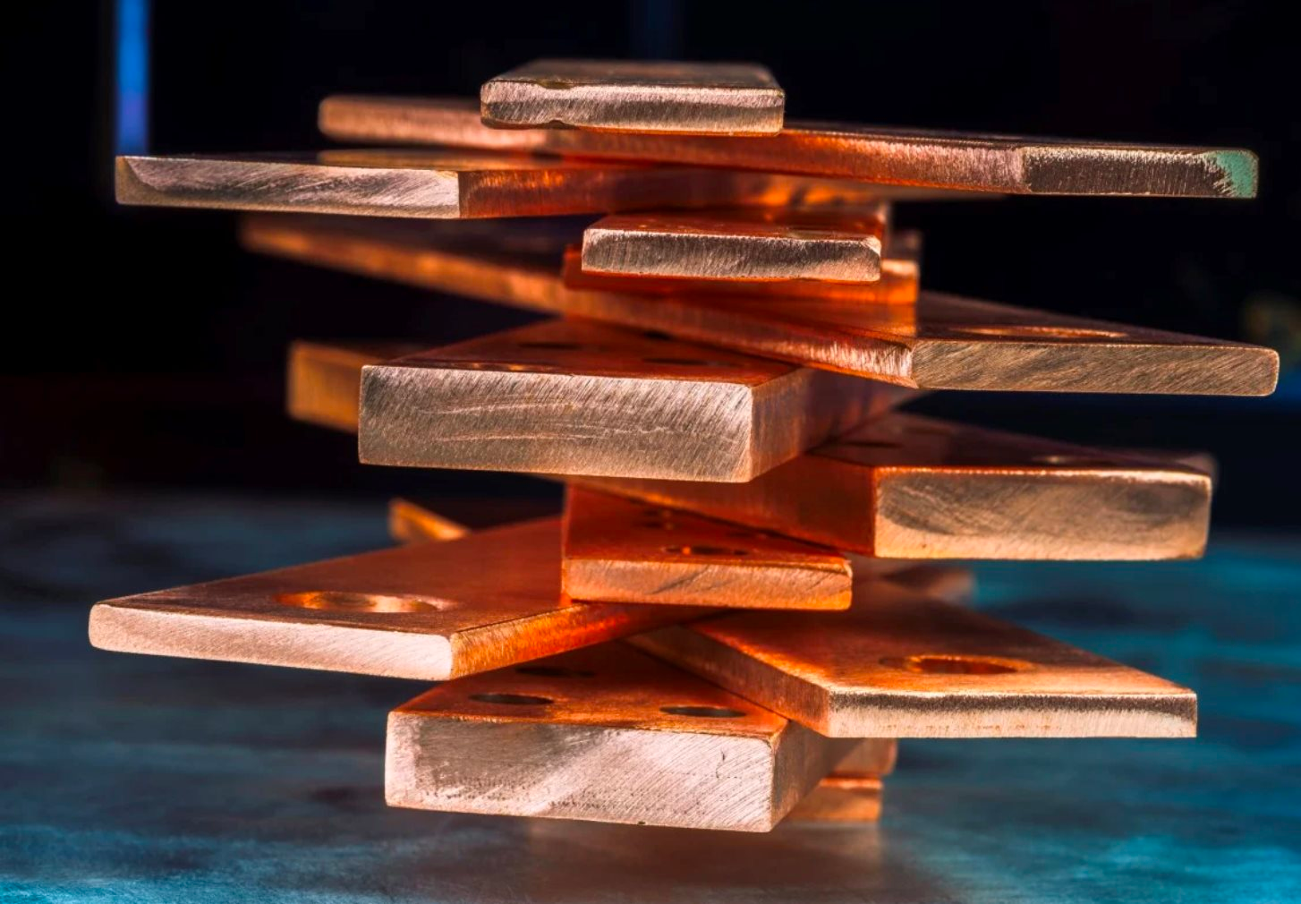 Vỡ mộng vì cơn sốt "vàng bình dân": 'Giá cao hơn 200% so với bình thường, biến thành đống "sắt vụn" chỉ sau 1 tháng