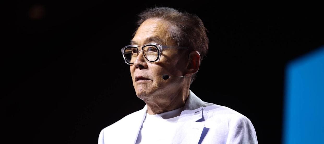 Nhận định bất ngờ của tác giả ‘Cha giàu, cha nghèo’ về vàng gây tranh cãi