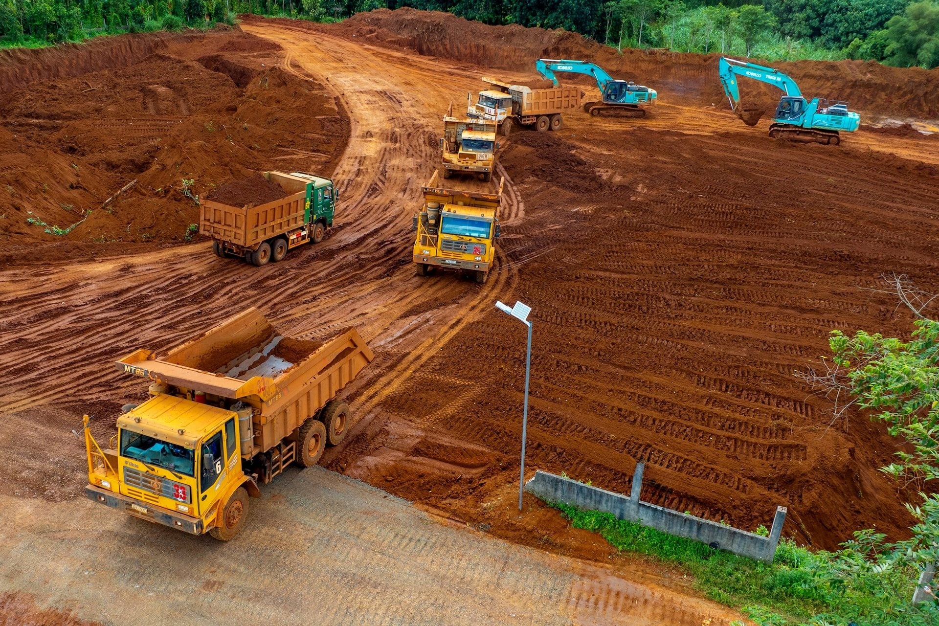 Ngoài đất hiếm, Việt Nam sở hữu kho báu được cả thế giới thèm khát, trữ lượng gấp 4 lần Trung Quốc và Mỹ cộng lại