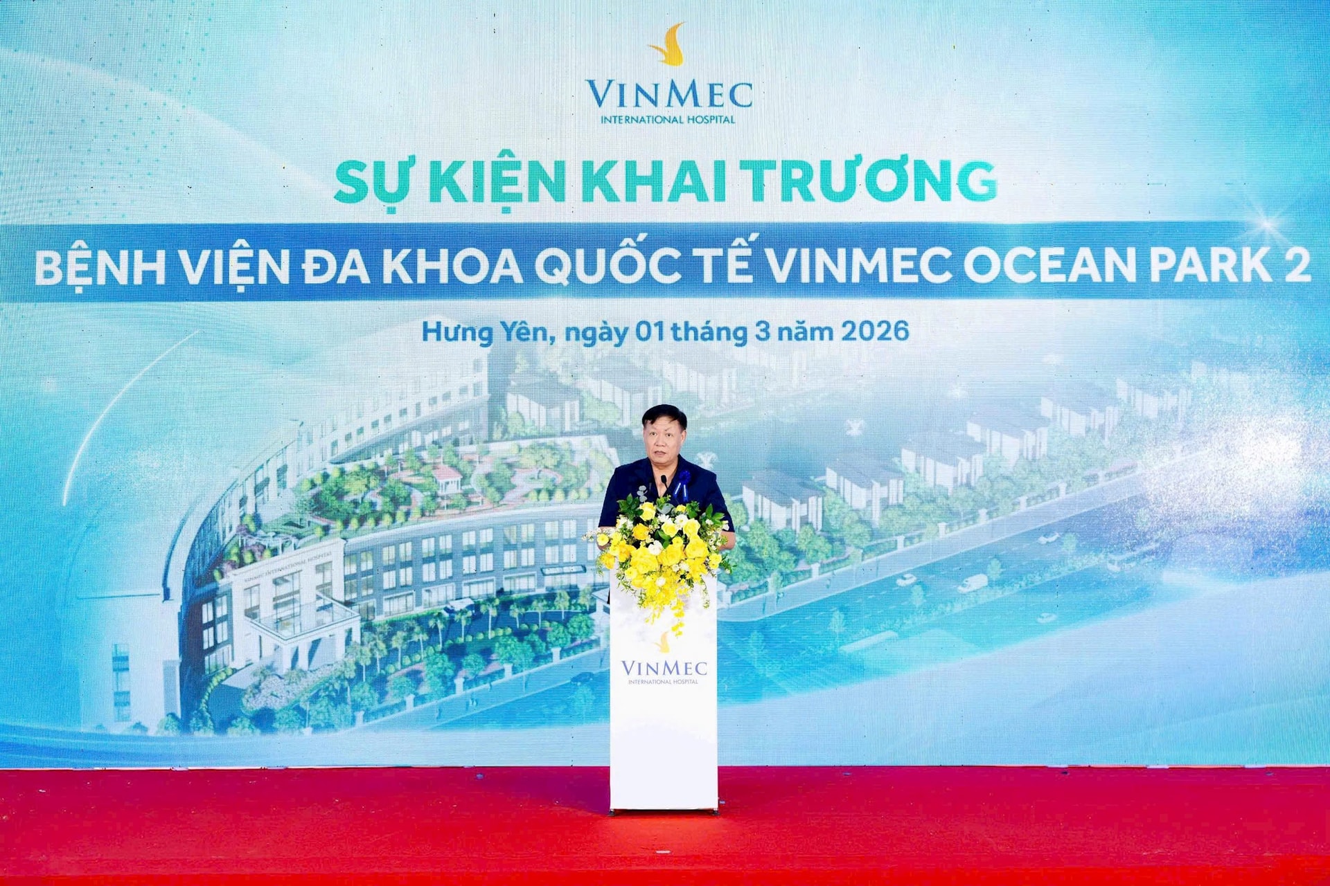 ong-do-xuan-tuyen-thu-truong-bo-y-te-ghi-nhan-va-danh-gia-cao-mo-hinh-benh-vien-cong-dong-cua-vinmec-ocean-park-2.jpg