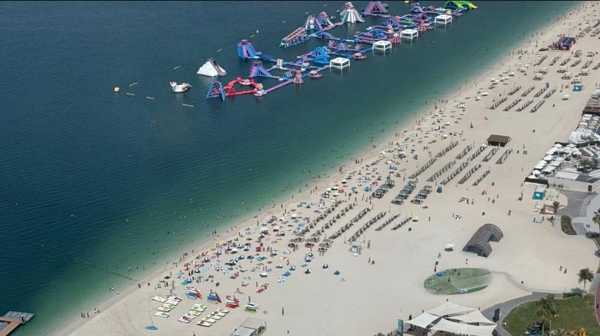 Dubai sầm uất bỗng dưng vắng tanh vắng ngắt như 'thành phố ma'