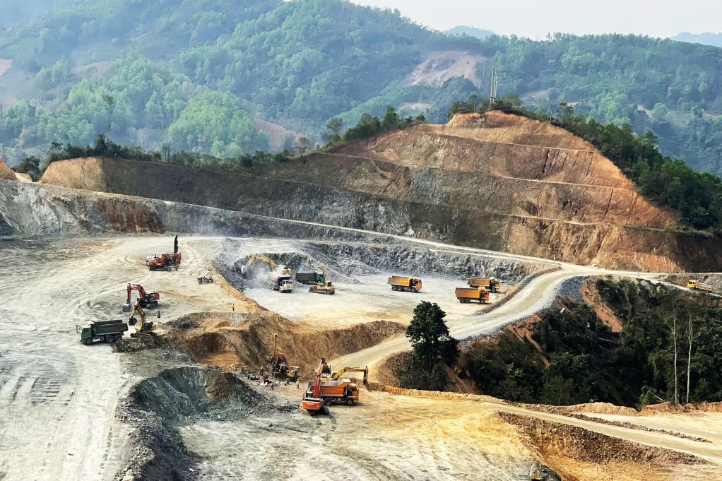 Ngoài đất hiếm, Việt Nam nắm giữ kho báu được thế giới thèm khát, riêng một tỉnh miền Trung có trữ lượng hàng triệu tấn 