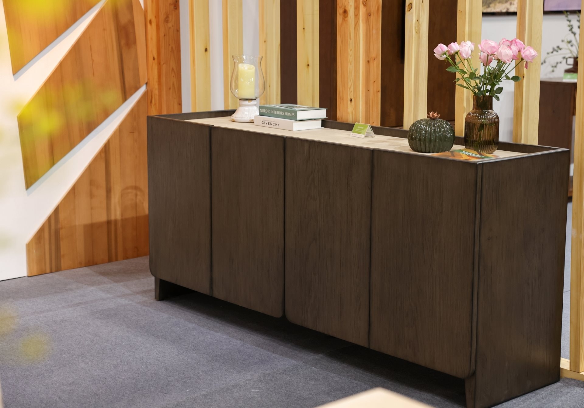 Xuất khẩu hơn 17 tỷ USD năm 2025 nhưng chủ yếu chỉ gia công, làm sao thể khai thác hết dư địa ngành gỗ Việt Nam?