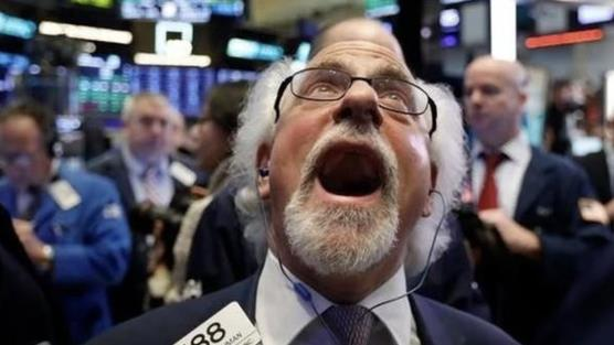 Khối ngoại thẳng tay bán ròng gần 1.800 tỷ đồng trong phiên VN-Index hồi phục, cổ phiếu nào bị "xả" mạnh nhất?