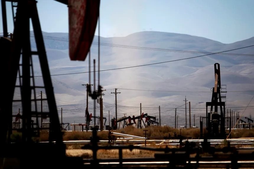 Là ‘ông trùm’ dầu mỏ thế giới, bơm hàng chục triệu thùng dầu mỗi ngày nhưng vì sao giá xăng tại Mỹ vẫn tăng chóng mặt giữa xung đột với Iran?