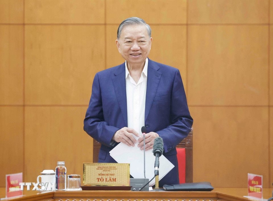 Tổng Bí thư Tô Lâm: Khắc phục tình trạng "thừa người quen việc cũ nhưng thiếu người làm việc mới"