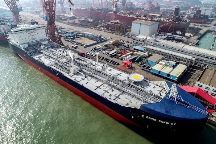 Những chiếc tàu dầu bí ẩn lũ lượt chạy qua eo biển Hormuz bất chấp đe doạ của Iran: Hé lộ chân dung ông trùm U80 và canh bạc siêu lời lãi