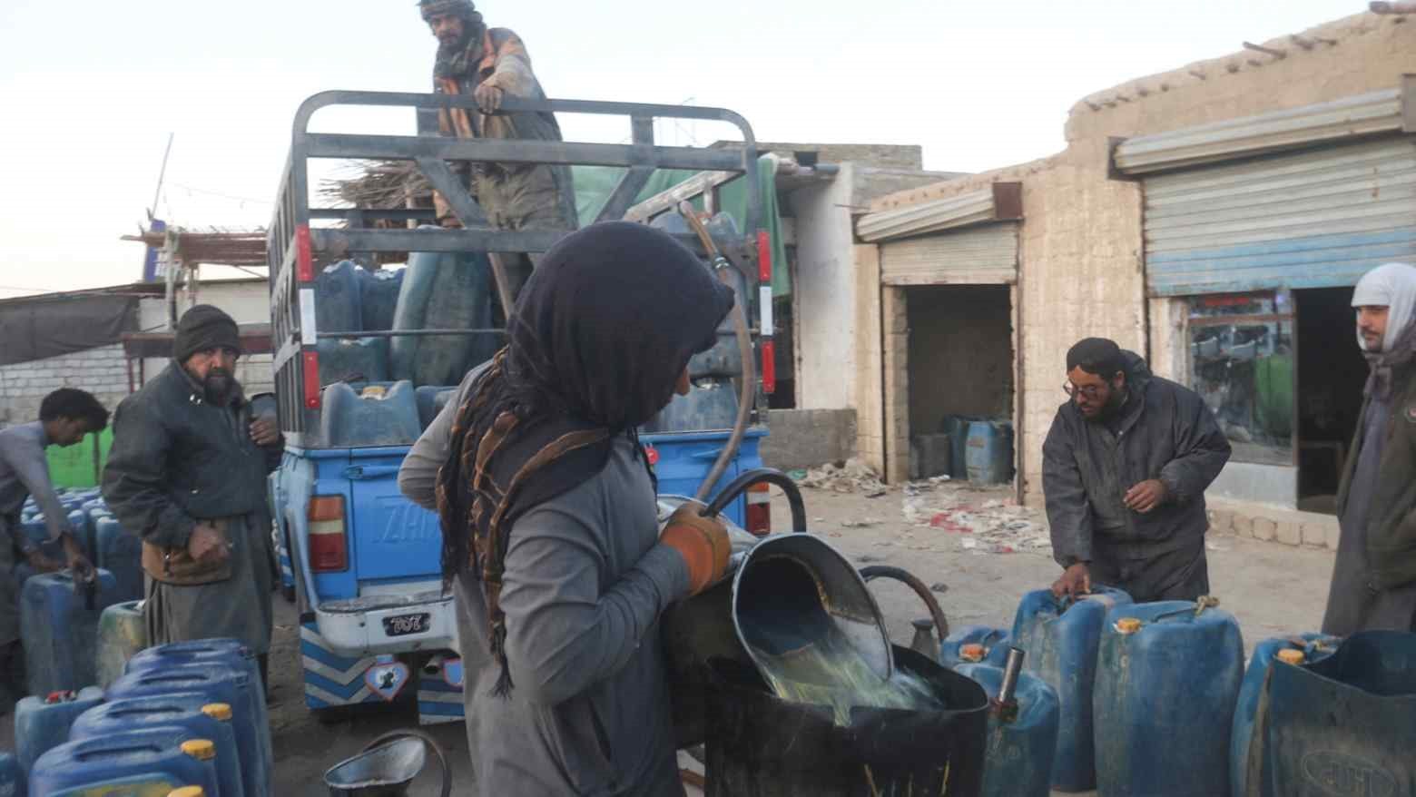 Quốc gia phụ thuộc 80% vào dầu mỏ Trung Đông đối mặt nguy cơ cạn kiệt năng lượng do đóng cửa eo biển Hormuz