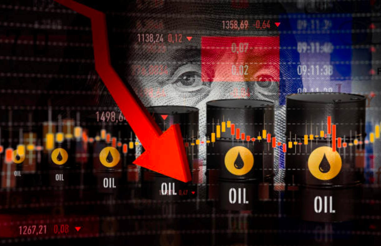 Dầu thô vượt 100 USD/thùng, chứng khoán Nhật, Hàn đồng loạt lao dốc hơn 6%