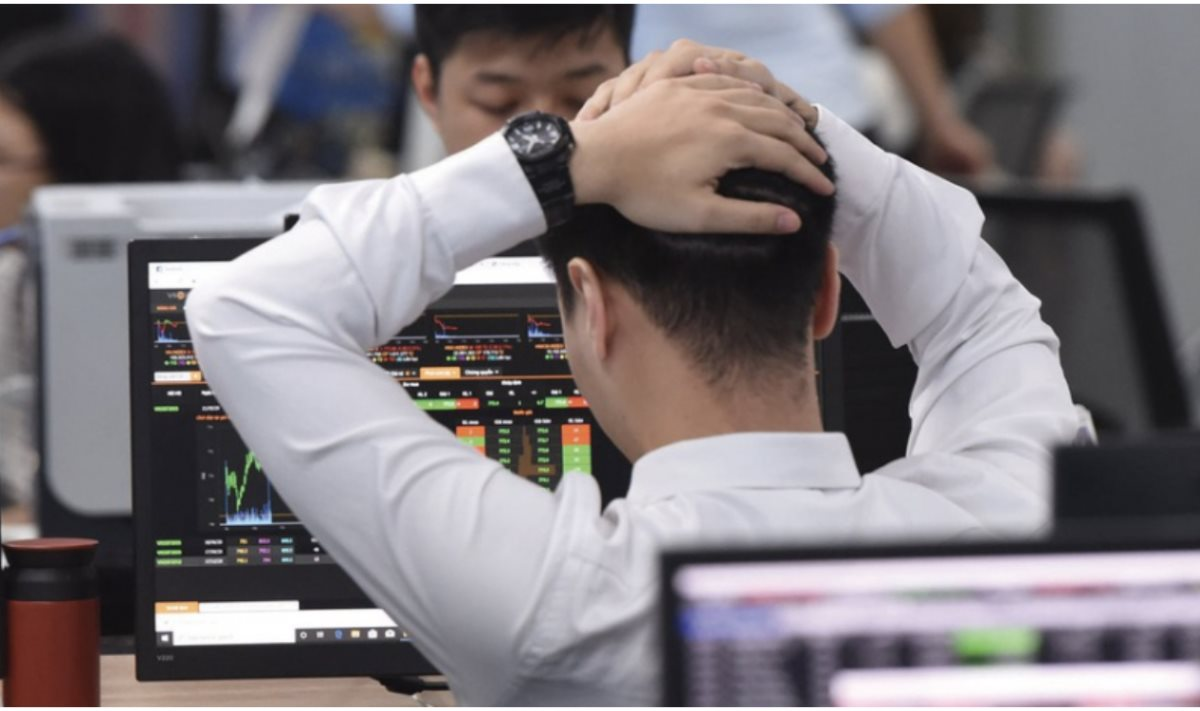 Kịch bản nào cho thị trường chứng khoán Việt Nam sau phiên bán tháo kỷ lục?