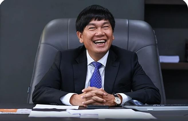 Con trai Chủ tịch Trần Đình Long đăng ký mua "bắt đáy" 50 triệu cổ phiếu Hoà Phát