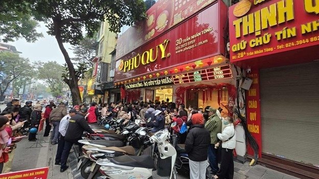 Giá bạc sáng nay tiếp đà giảm, bạc Phú Quý còn hơn 3,1 triệu đồng/lượng 