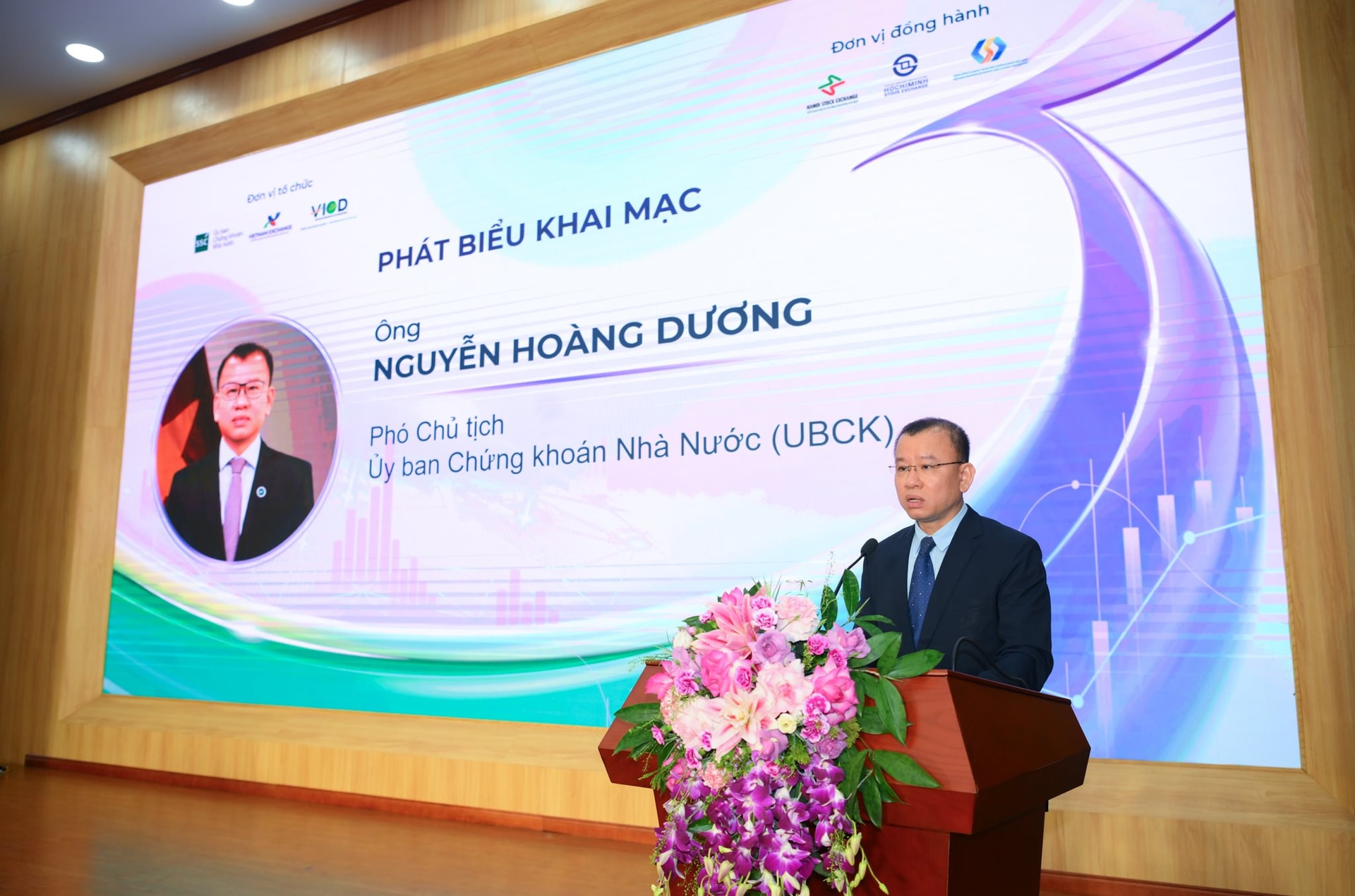 Phó Chủ tịch UBCKNN Nguyễn Hoàng Dương: "Đại hội đồng cổ đông không chỉ là nghĩa vụ cần hoàn thành, mà là cơ hội để xây dựng lòng tin và truyền tải tầm nhìn"