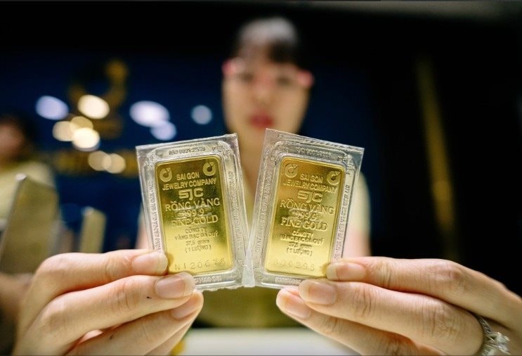 Giá vàng tăng sốc