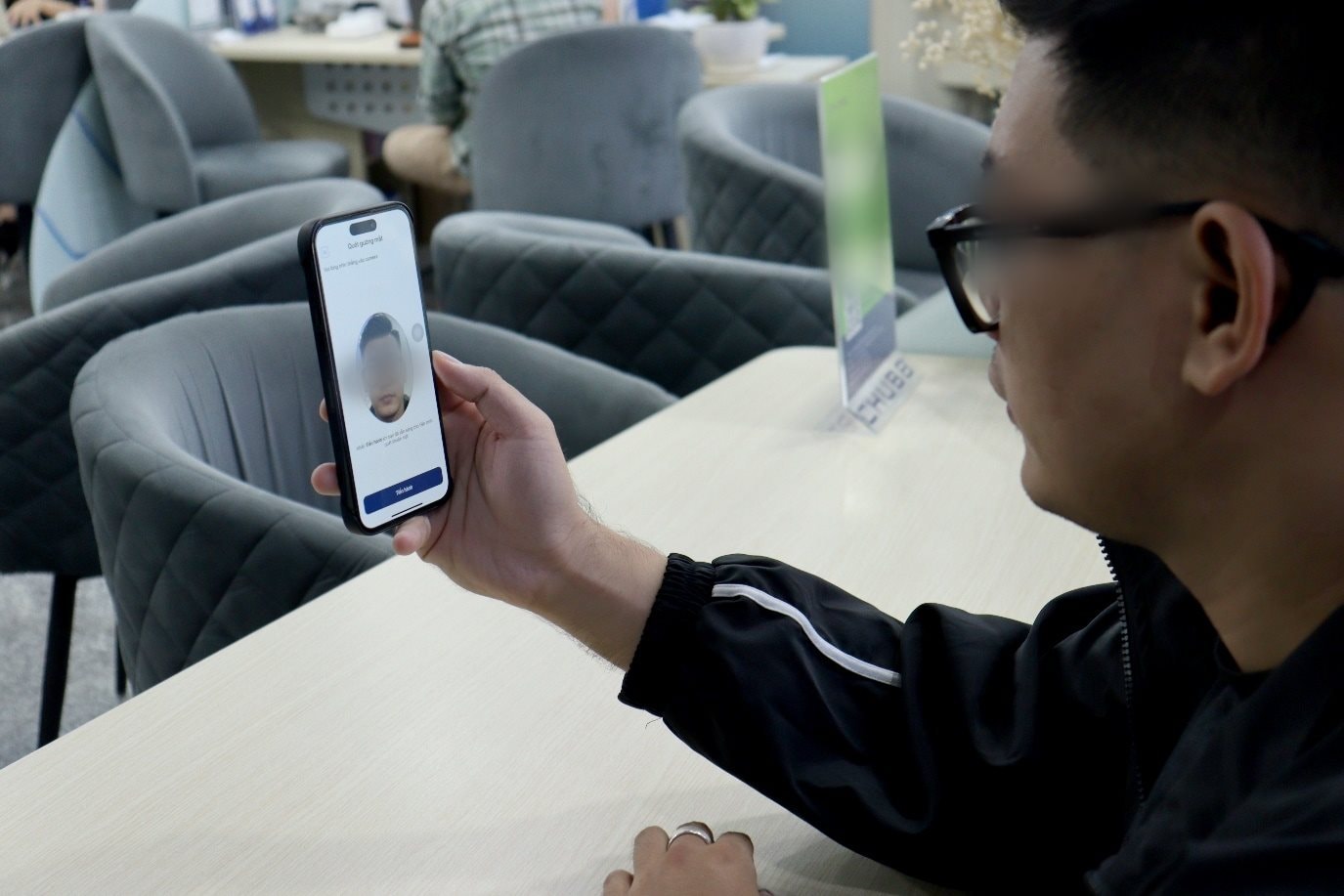 Cảnh báo đặc biệt khi quét xác thực khuôn mặt tại địa điểm này